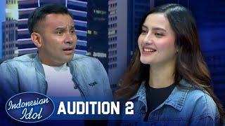 Dibalik Parasnya yang Cantik Femila Bisa Menyanyikan Lagu Karo - Indonesian Idol 2021