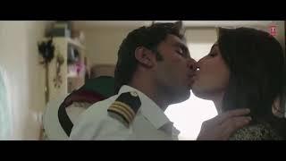 Anushka Sharma And Ranveer Singh Hot Kissing Scene #anushka #anushkahotkiss #romantickiss