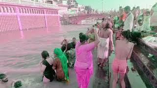 हर की पौड़ी गंगा मां में ये सब  सही या गलत? #haridwar #santikunj #ganga #viral @mhadevkinagri