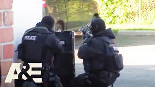 Detroit SWAT TENSE Standoff with Barricaded Gunman  A&E