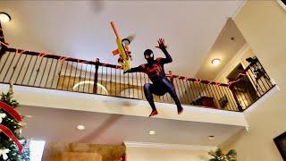 Nerf War Spiderman Getaway Stunt