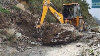 Important Mountain Road Blocked By Boulders-JCB Comes to Help