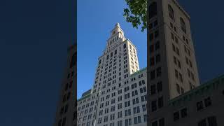 Truckin Downtown Hartford CT. Off loading on the street. #owneroperator #trucking