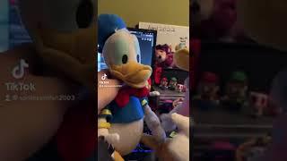 Thomas Baek Donald Duck & Irene Park Daisy Duck Singings Along Walt Disney