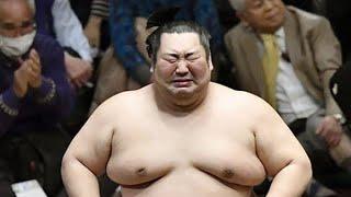 Sumo wrestler cries after winning his first title  Emotional