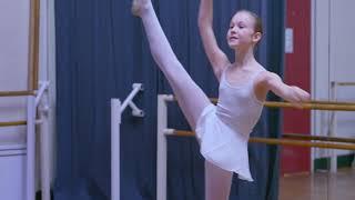 Little Ballerinas  Petites Danseuses 2020 - Trailer English Subs