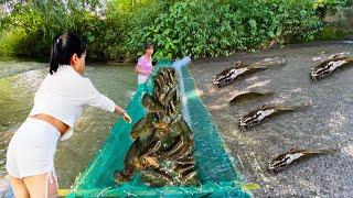 TIMELAPSE girl guides fishing planet ancient fish trap