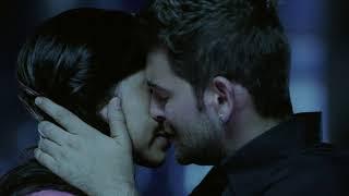 Deepika Superhot Kissing Scene with her ex beau