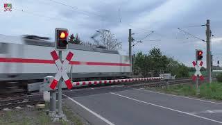 Bahnübergang Niemberg #1 D - 4.5.2024  Železniční přejezd  German railroad crossing