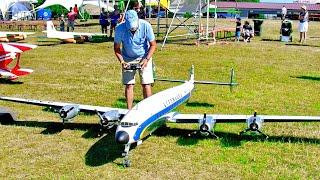 LOCKHEED L-1649 SUPERSTAR  AWESOME ELECTRIC RC SCALE MODEL AIRLINER  FLIGHT DEMONSTRATION 