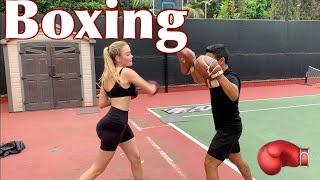 BOXING WORKOUT CLASS