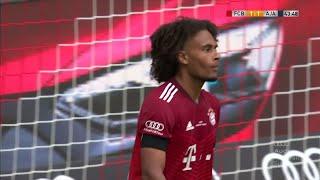 Joshua Zirkzee with an INCREDIBLE miss in Bayern Munichs pre-season friendly against Ajax