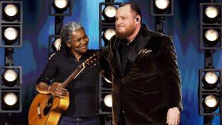 GRAMMYs Tracy Chapman Makes RARE Appearance to Sing Fast Car With Luke Combs