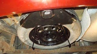 How to remove a spare tire