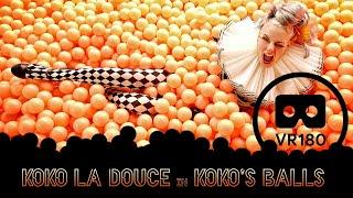 Sexy crazy Burlesque Performance by Koko la Douce - VR180 3D
