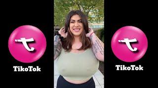 tiktok no bra challenge _ ANA LORDE