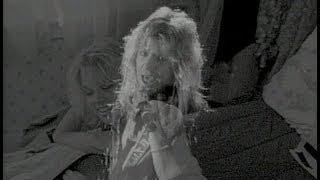 Mötley Crüe - Youre All I Need Official Music Video