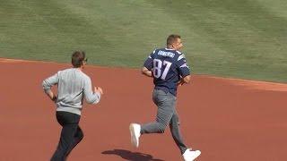 Bradys jersey returned Gronk steals it