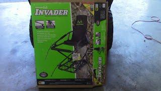 Realtree Invader Deluxe Aluminum climbing tree stand overview