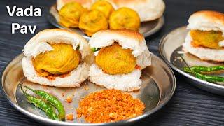 बारिश के मौसम में बनायें गरमागरम तीखा वड़ा पाव  Vada Pav Recipe  How to make Vada Pav  Kabita