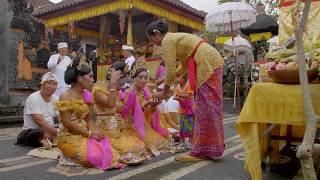 Balinese Hinduism 4K 2016