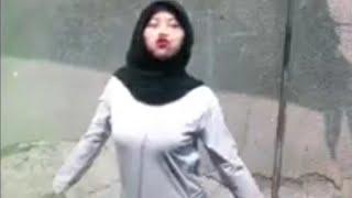 TIKTOK HOT JILBAB GOYANG SANTUY  Tiktok Id @ikaafdlh