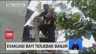 Evakuasi Bayi Terjebak Banjir