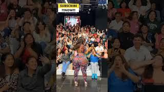 Tu Presentadora de TV Favorita #graciebon #plussize #curvygirl