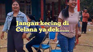 Tahan Tawa Dari Pada Kencing Di Celana