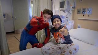 Tom Holland Spider-Man Homecoming Visits Kids at Childrens Hospital Los Angeles