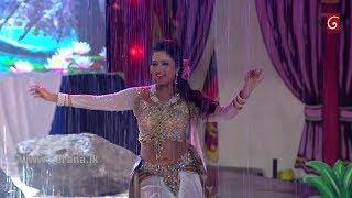 Beautiful Sri Lankan actress Vinu Udani Siriwardanas hot rain dance