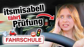 Praktische Führerscheinprüfung mit @Itsmisabell  inkl. Autogrammkarten  Fischer Academy