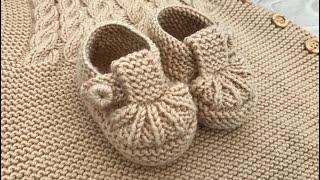 Düğmeli bantlı bebek patiği yapımı  kolay bebek patik tarifi #babybooties #babyshoes #knitting