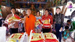 Tặng một tấn gạo đến bà con Khmer tại Chùa Rô nơi thường tổ chức Đua Bò 7 Núi  SONG HỶ VLOG #594