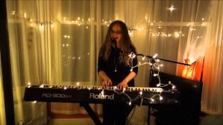 Chloe Reynolds - How to host a House Concert