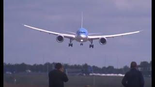 Piloot Dreamliner haalt grapje uit vliegtuigspotters in paniek