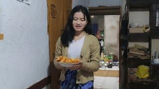 Neng Denis Gadis Desa Cantik Membuat Siro Makanan Tradisional Kekinian