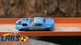 Лаборатория Hot Wheels Изучаем трение Обучающее видео  @HotWheelsRussia 3+