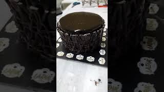 Çikolatalı Pasta Süsleme Sanatı