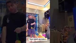 pakmuh dan dilla satu rumah tetap video call  #pakmuh #fadiljaidi #dillajaidi #shorts