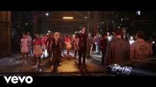 ZOMBIES 2 - Cast - Flesh & Bone From ZOMBIES 2Sing-Along