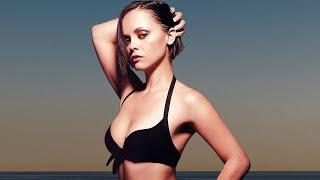 Christina Riccis Amazing Bikini Looks