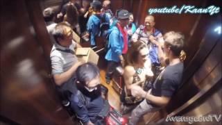 Asansörde zorla öpülen kız zevk alıyor Türkçe Altyazı  HD
