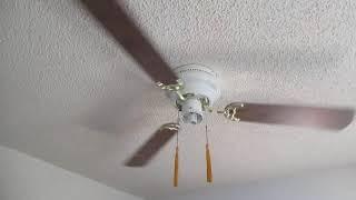 White hugger fan with 3 Heritage blades
