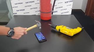 Motorola Moto Z2 Force endurance test with a hammer