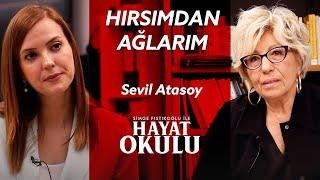 Çiçekli ve Pembe Asla Giymem  Kadın Olduğunuzu Bilginizle Unutturabilirsiniz - Prof. Sevil Atasoy