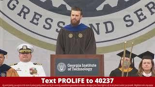 NFL Star Tells College Grads Get Married and Start a Family