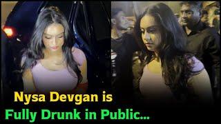 Nysa Devgan is Fully Drunk in Public