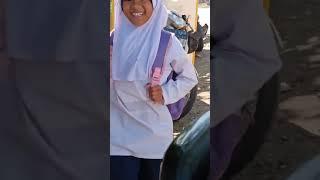 dukungan yang kokoh dan kasih sayang yang abadi#kembarlucu #shortvideo #sekolah #anak