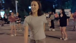 美女妮妮跳《别知己》，妮妮的故事请点开字幕